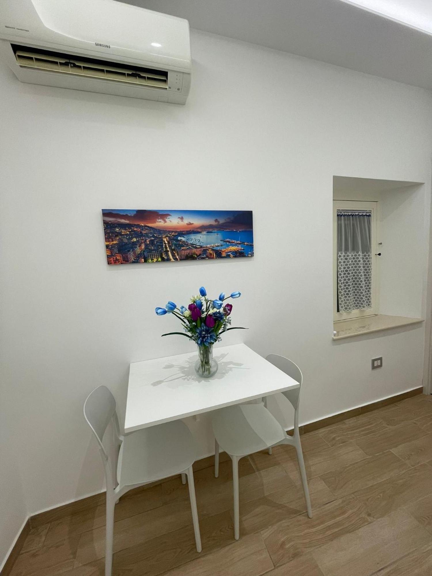 Civico 14 Chiaia Apartment Napoli Ngoại thất bức ảnh