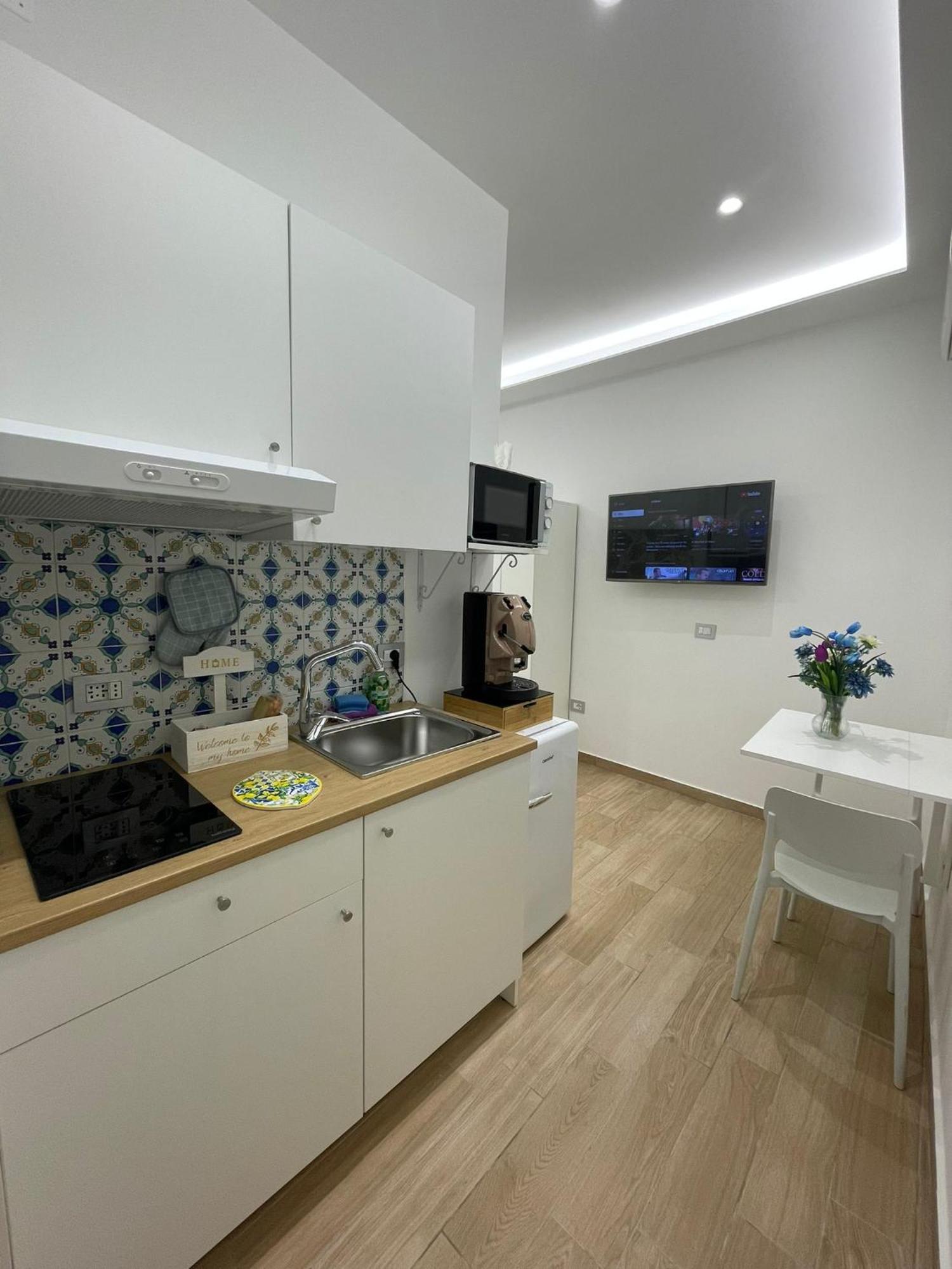 Civico 14 Chiaia Apartment Napoli Ngoại thất bức ảnh
