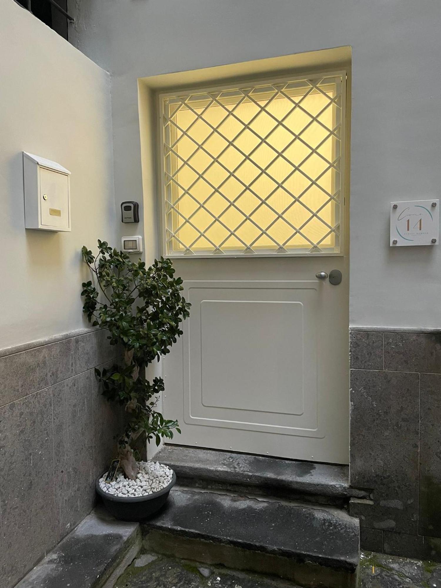 Civico 14 Chiaia Apartment Napoli Ngoại thất bức ảnh